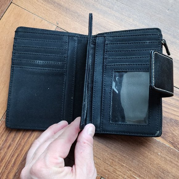 Target Black Genuine Leather Fold-Up Wallet - Picture 13 of 16